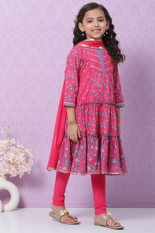 Pink Cotton Tiered Kurta Churidar Suit Set image number 2