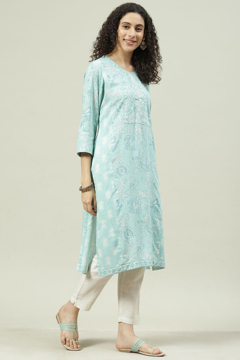 Coral Rayon Straight Printed Kurta image number 3