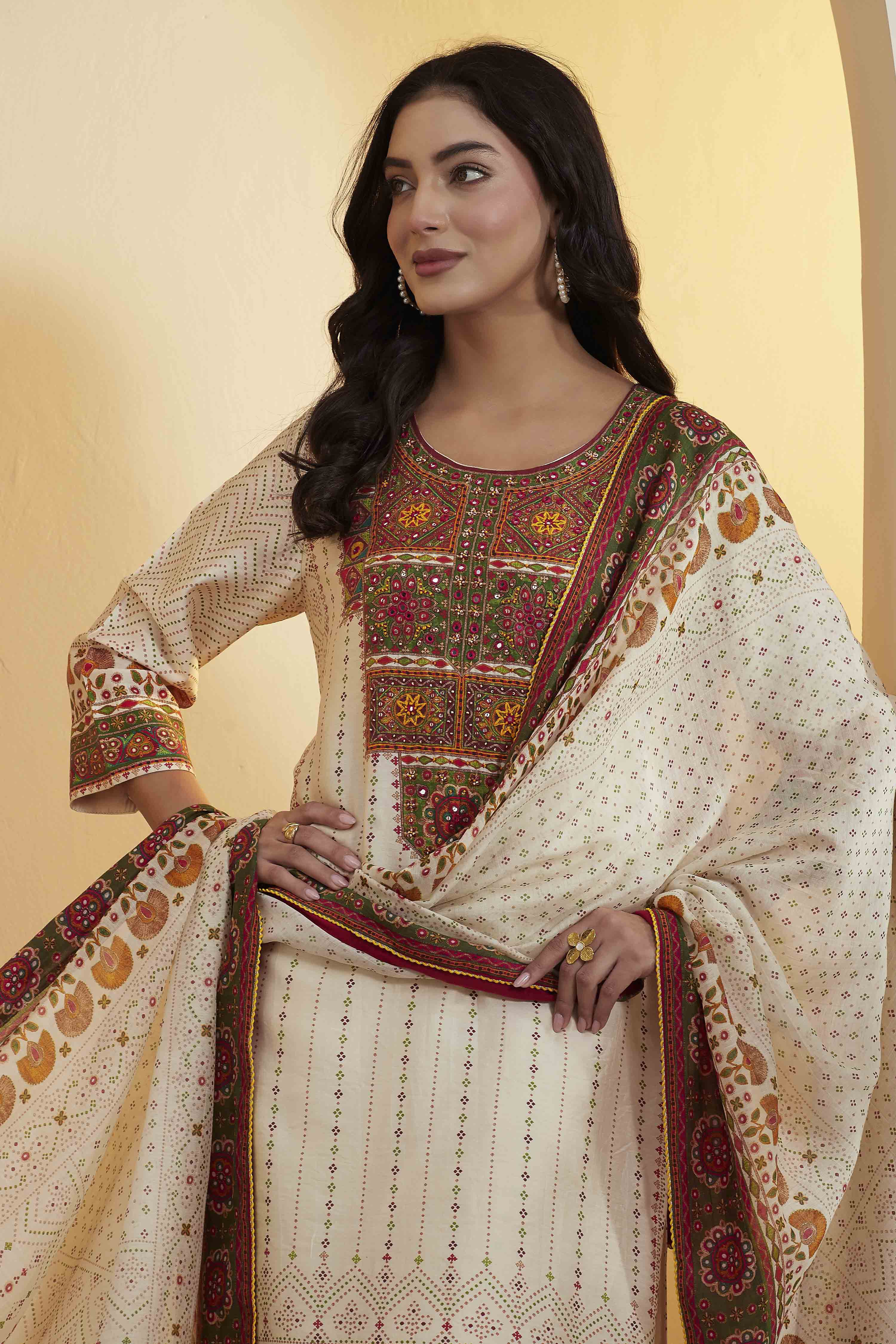 Green Viscose Rayon Printed Straight Kurta Set image number 1