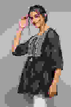 Black Polyester Straight Printed Top image number 3