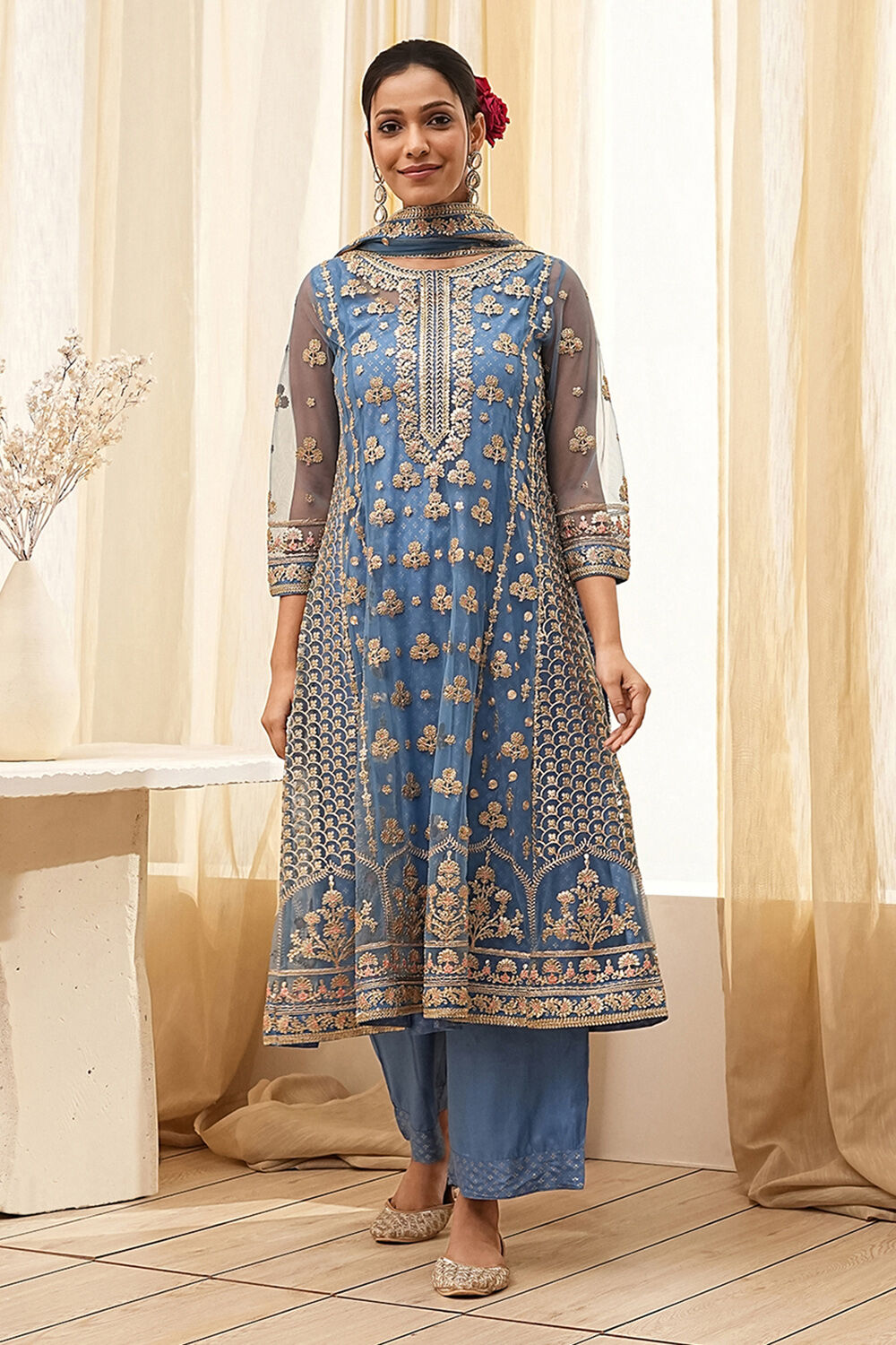 Light Blue Net Layered Suit Set image number 6