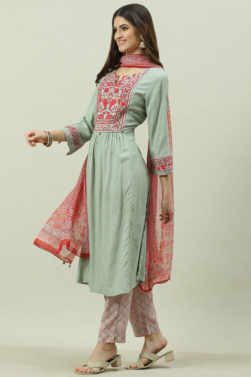 Jade Green Rayon A-Line Kurta Slim Pant Suit Set image number 5