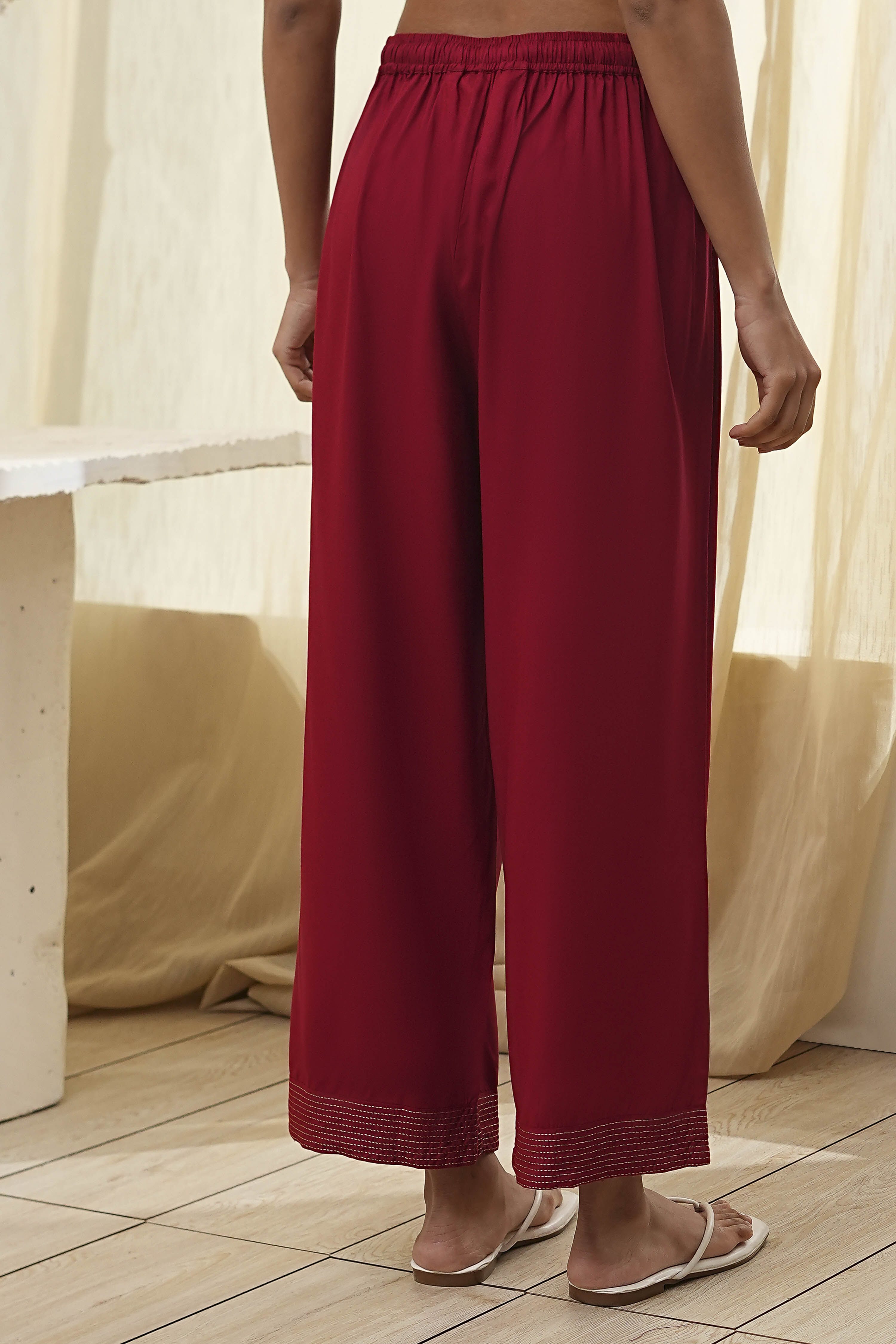 Red Solid Straight Palazzos image number 5
