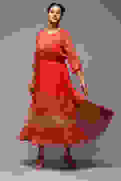 Red Cotton Blend Tiered Printed Dress image number 0