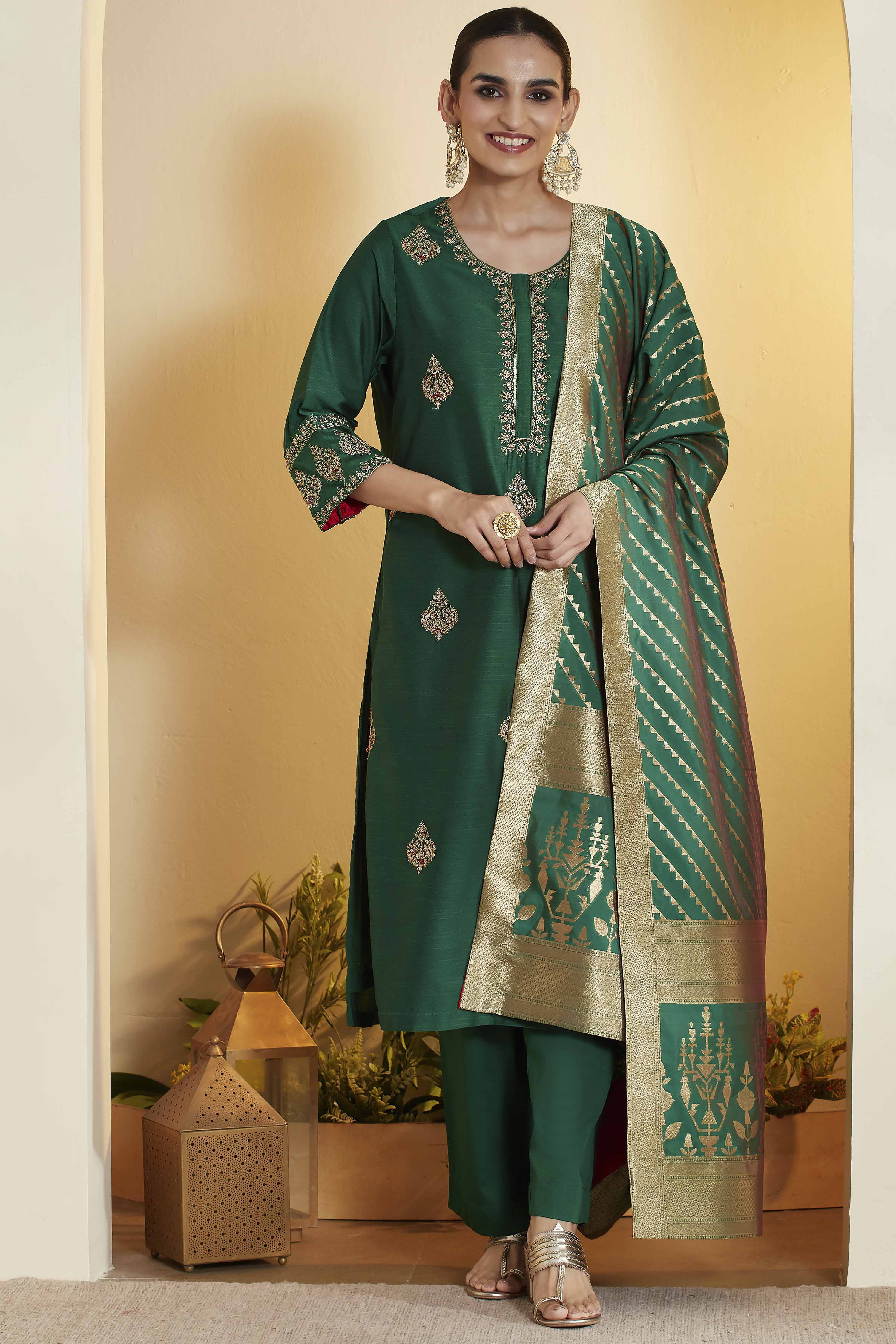 Green Poly Viscose Slub Embroidered Straight Kurta Set image number 7