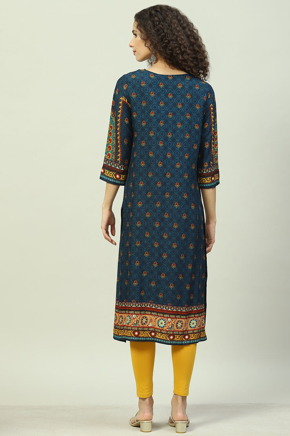 Rust LIVA Straight Printed Kurta image number 4