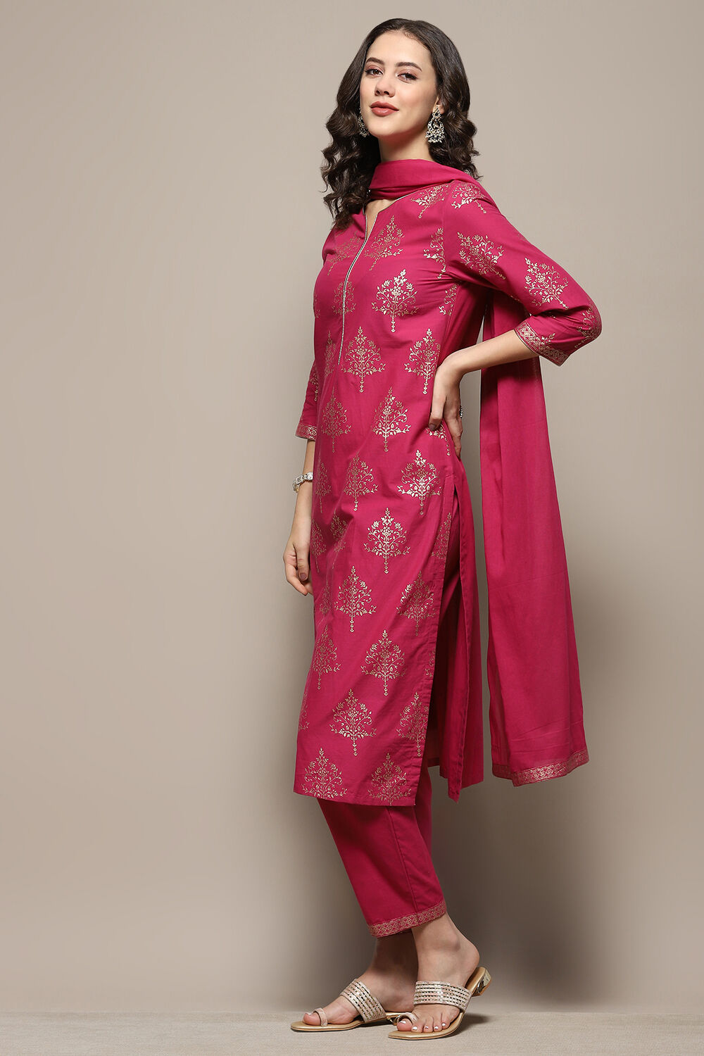 Magenta Cotton Printed Straight Suit Set image number 4