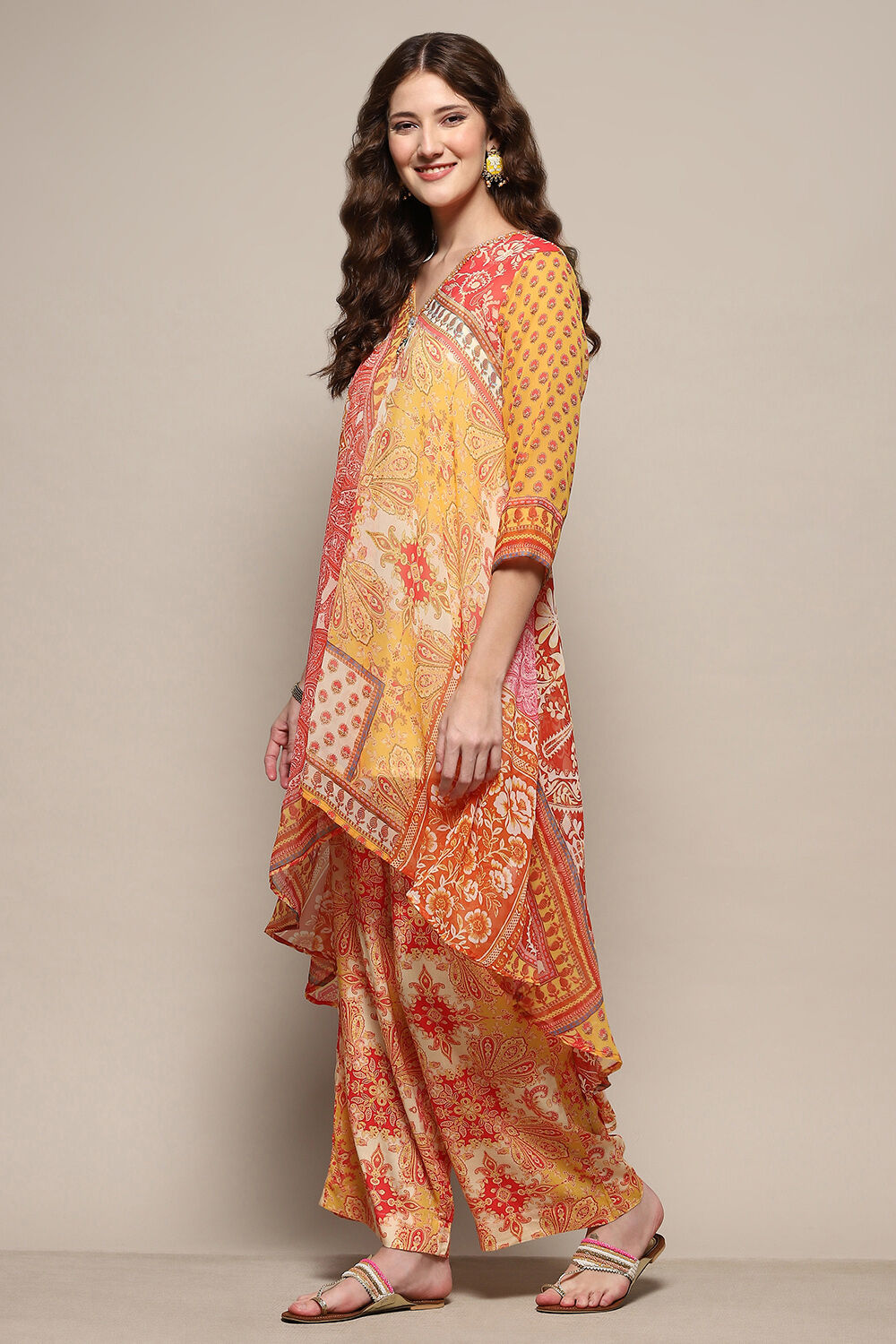Yellow Printed Asymmetric Kurta & Palazzo Suit Set image number 3