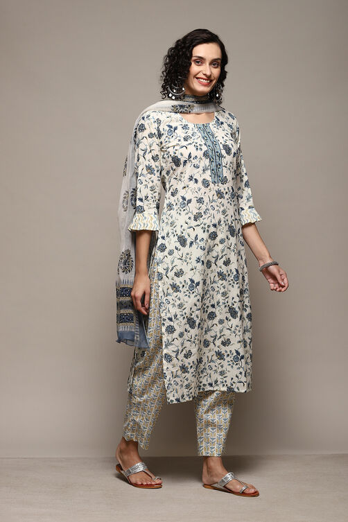 Blue Cotton Printed Unstitched Suit Set image number 7