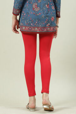 Red Cotton Blend Solid Leggings image number 4
