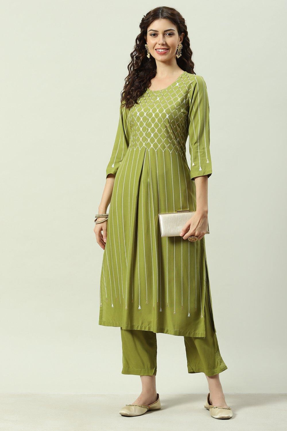 Fuschia Rayon Straight Kurta Pant Suit Set image number 6