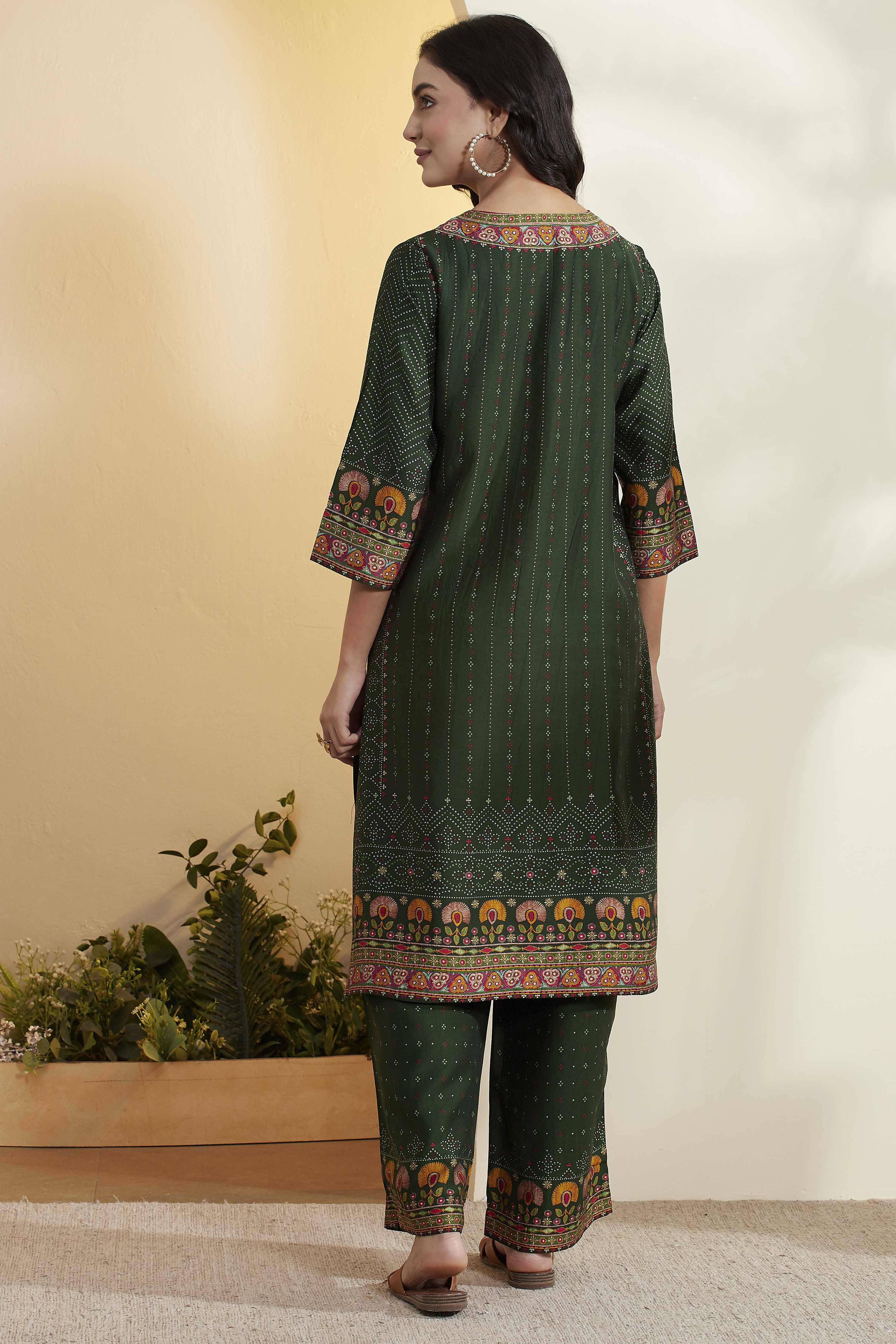 Green Viscose Rayon Printed Straight Kurta Set image number 6