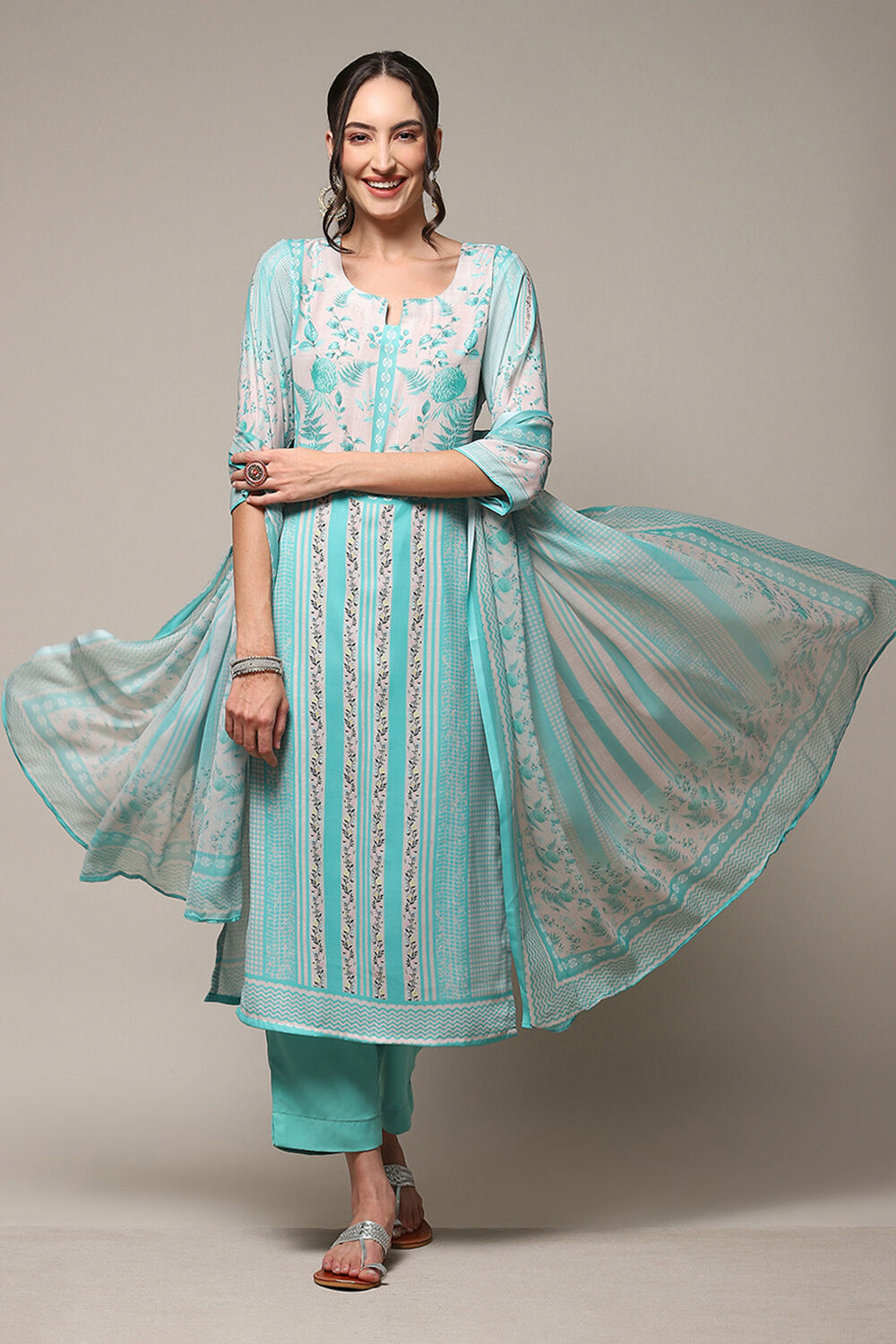 Maroon Chanderi Machine Embroidered Unstitched Suit Set image number 8