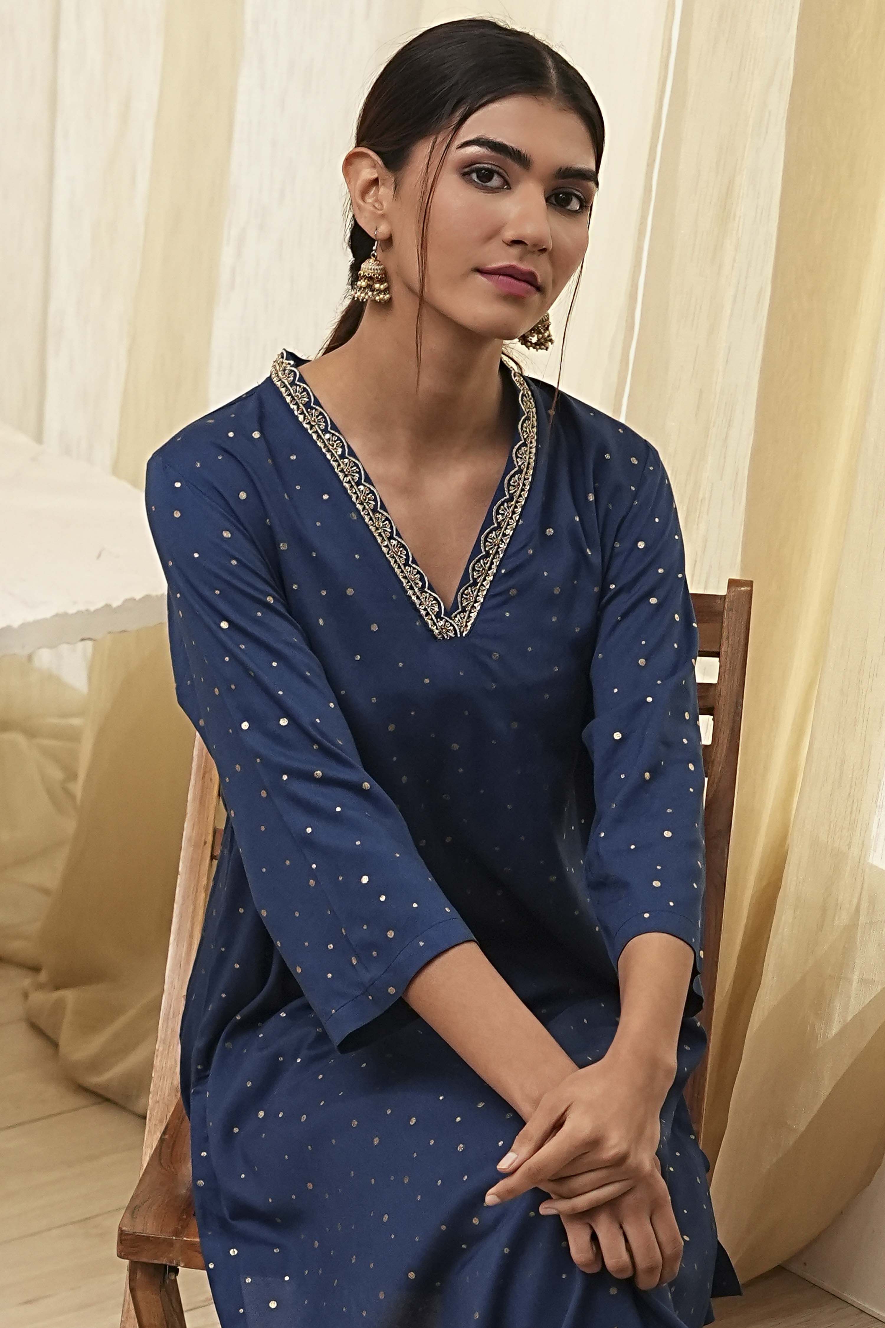 Blue Foil Printed Straight Kurta image number 6