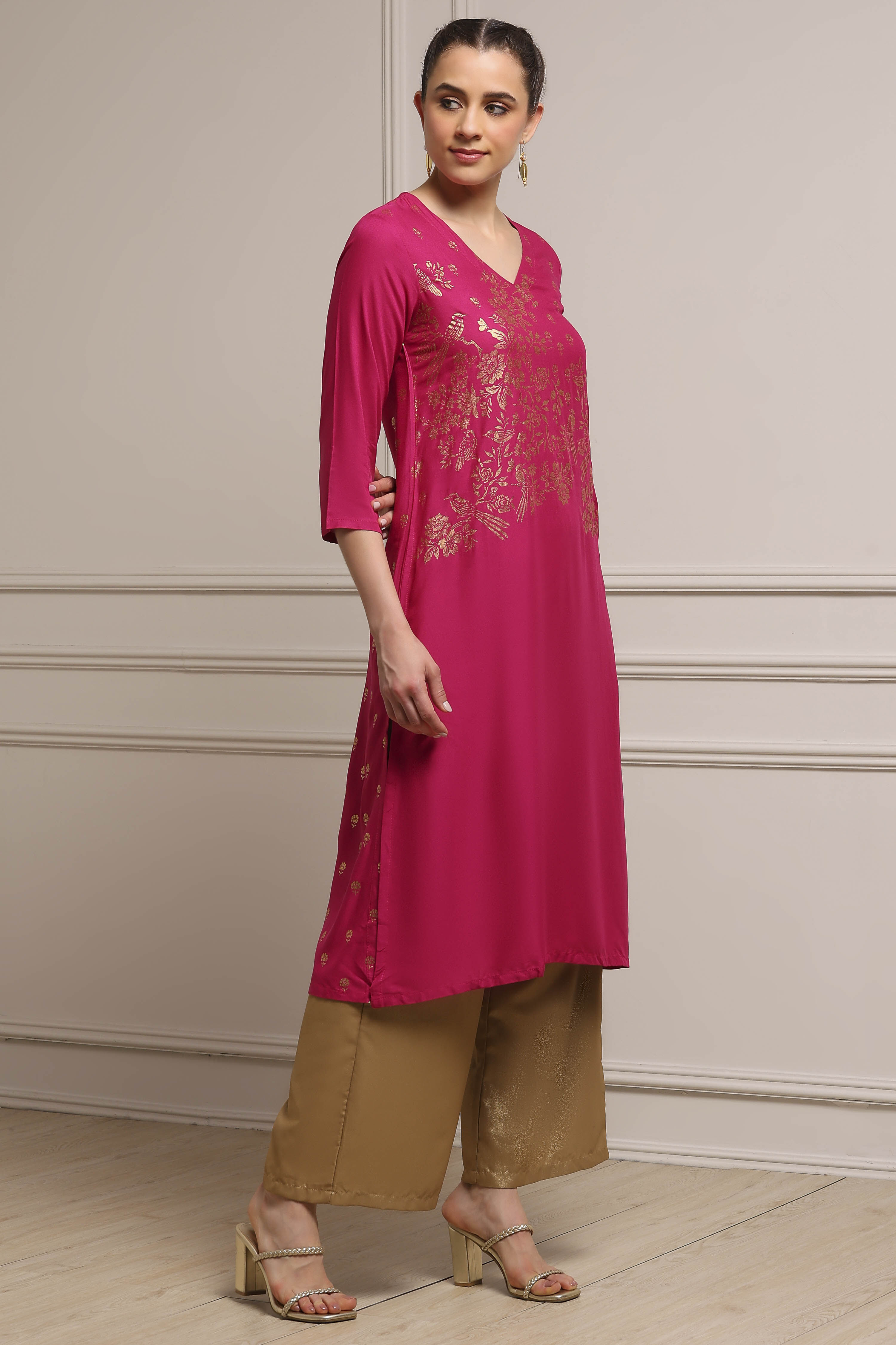 Fuschia Rayon A-Line Printed Kurta image number 4