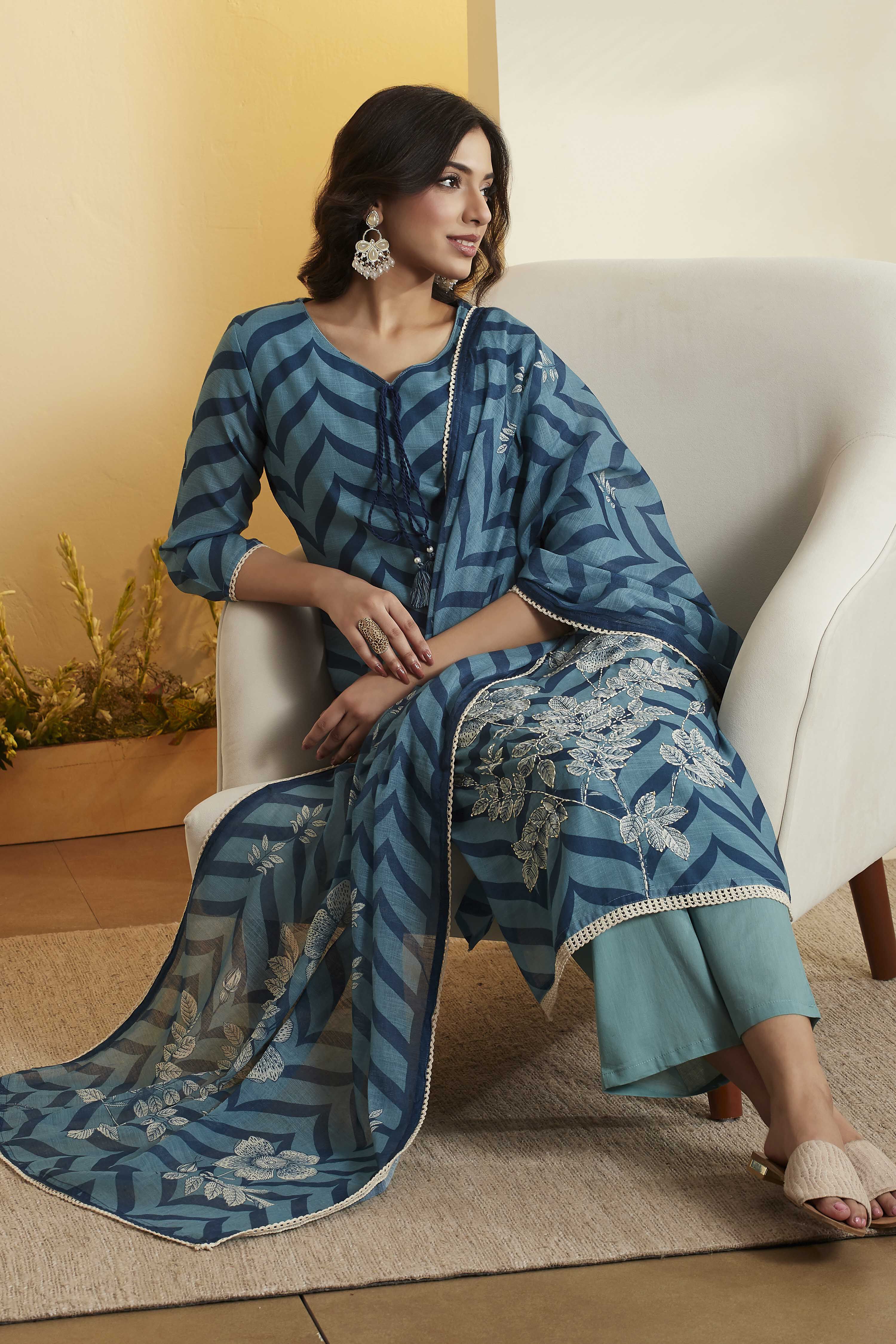 Teal Floral Printed Poly Linen Kurta Set image number 0