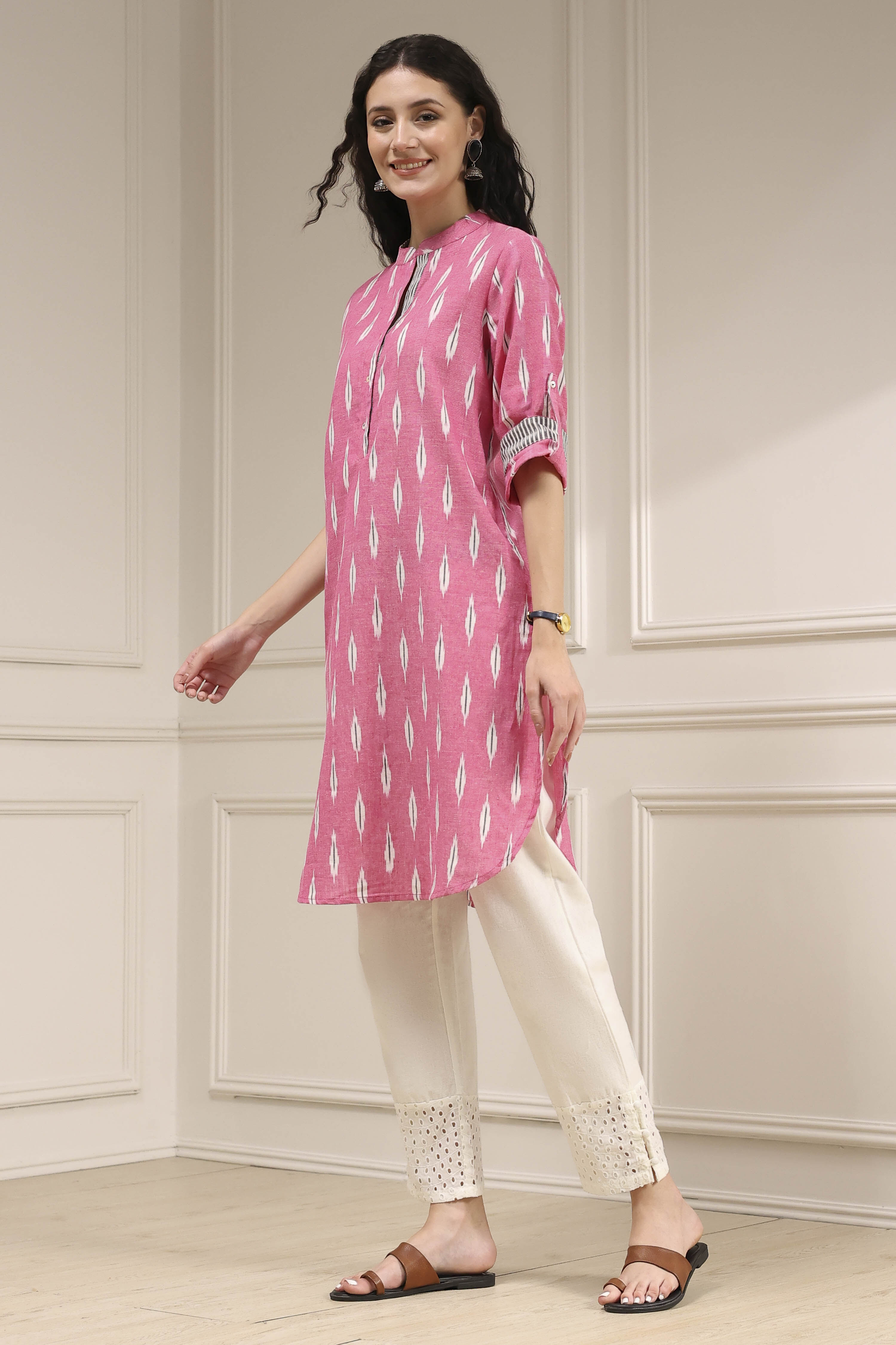Pink Cotton Ikat Straight Kurta image number 2