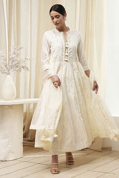 Off-White Cotton Embellished Anarkali Suit Set image number 7