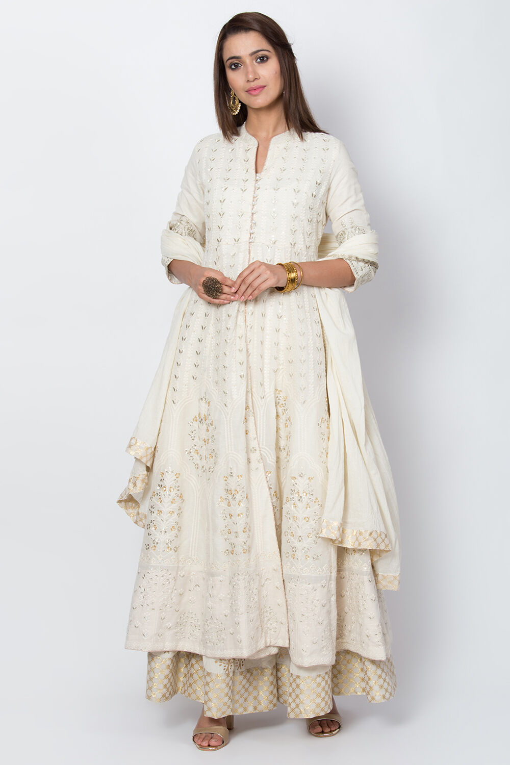 Off White Voile Flared Suit set image number 4