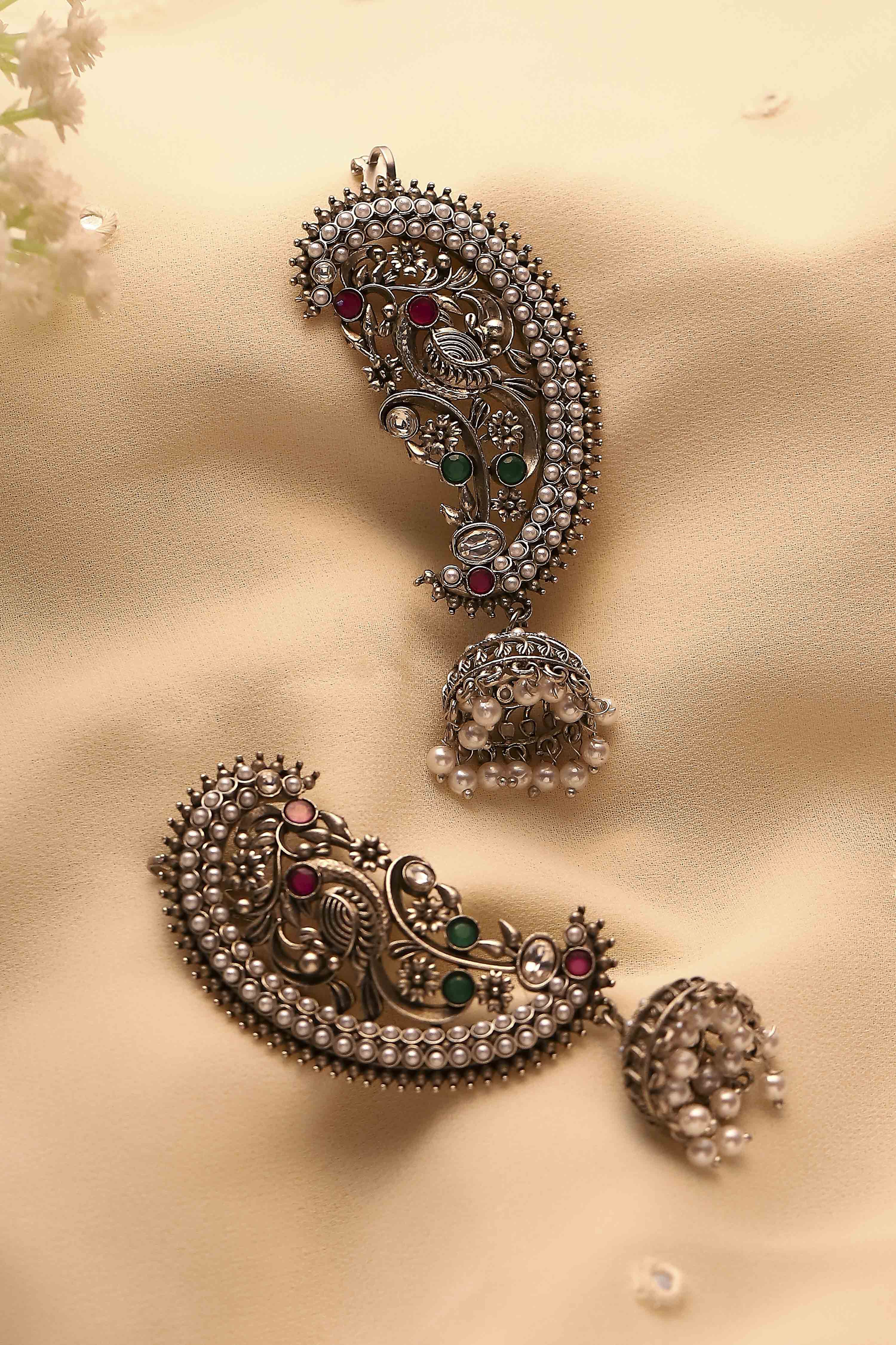 Oxidised Textured Earrings image number 0