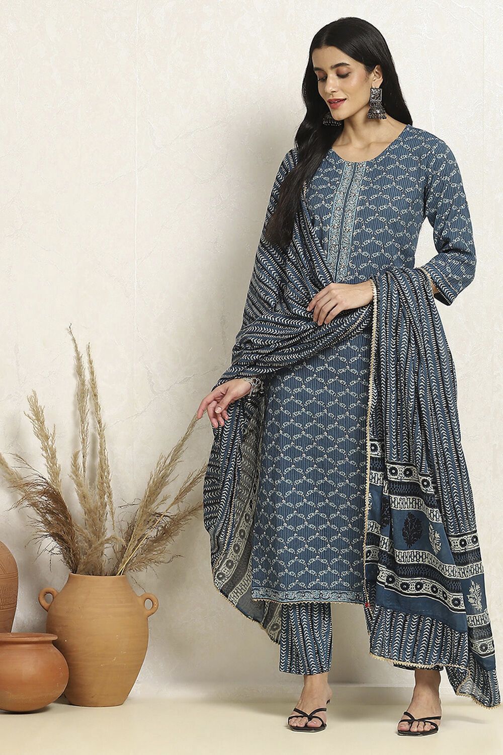 Green Cotton Printed Unstitched Suit Set image number 1