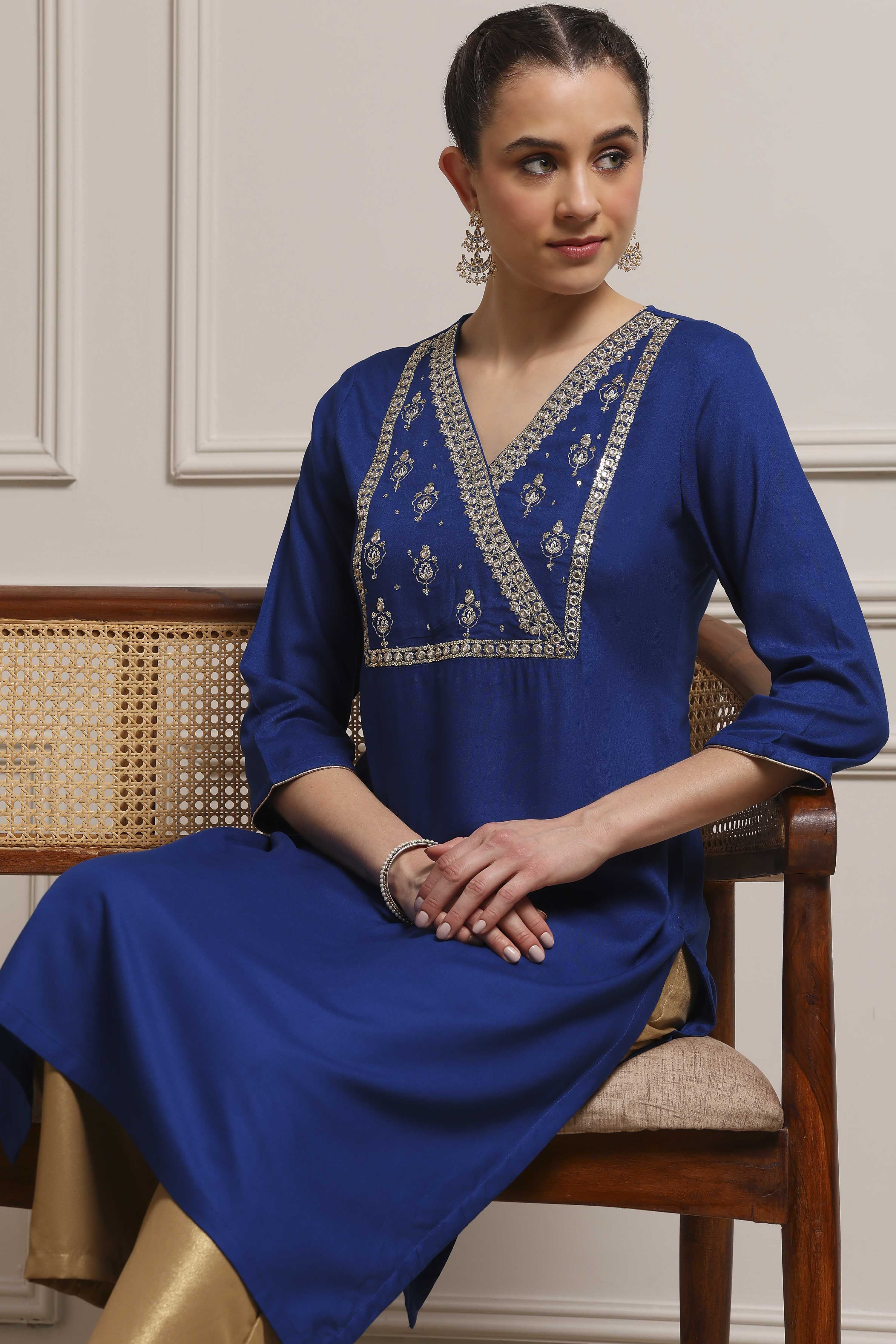 Blue Viscose Rayon Straight Dyed Kurta image number 5