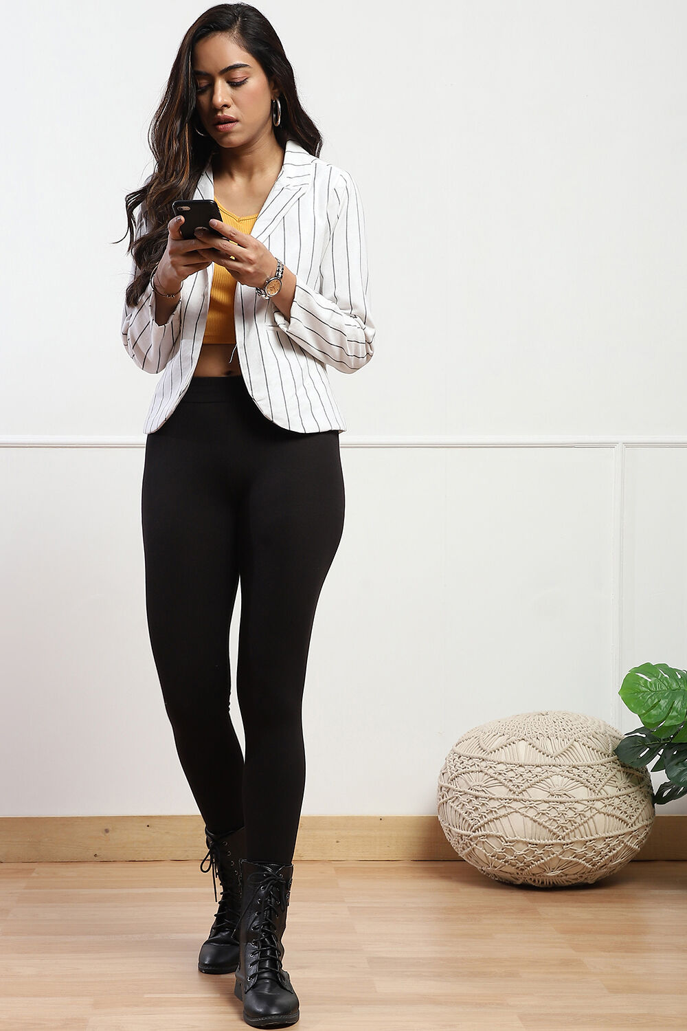 Black Cotton Blend Solid Leggings image number 0