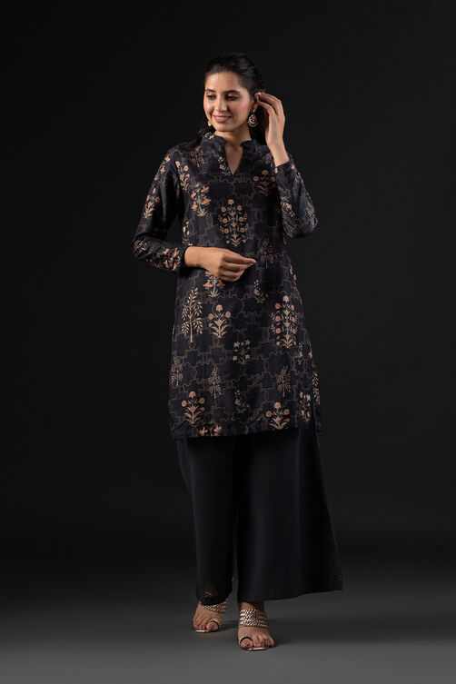 Rohit Bal Black Cotton Silk Straight Printed Kurta Set image number 9