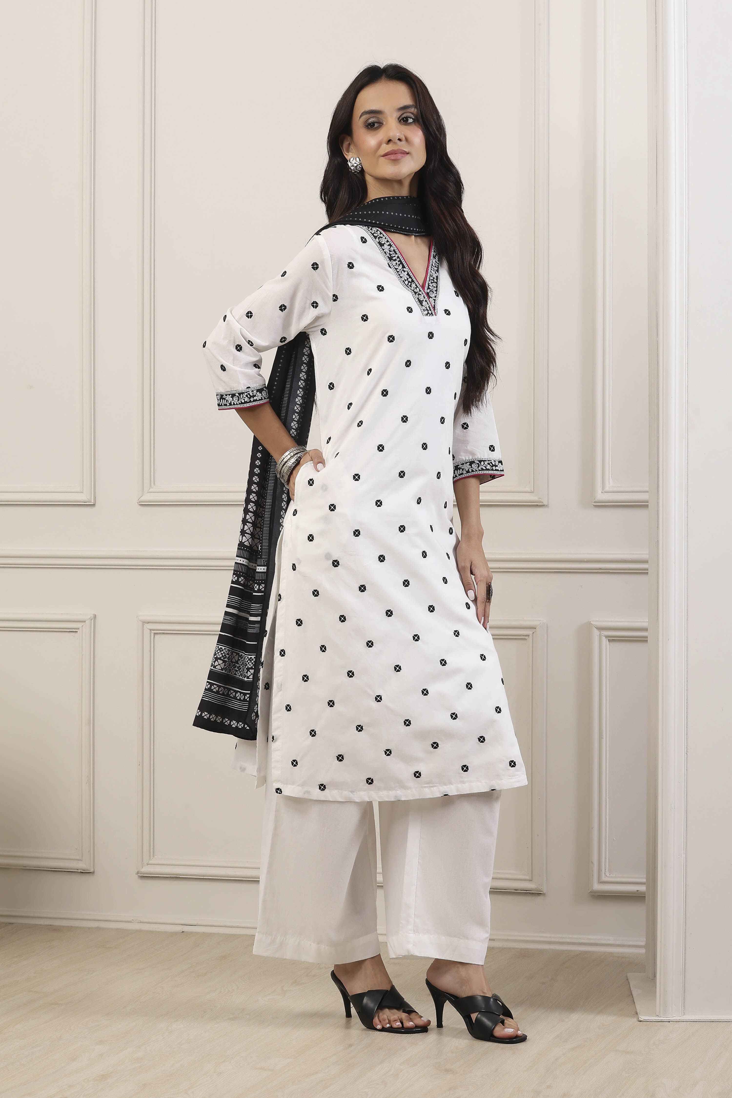 White & Black Cotton Floral Embroidered Straight Suit Set image number 5
