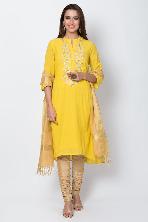 Yellow Cotton And Viscose A-Line Solid Kurta image number 2