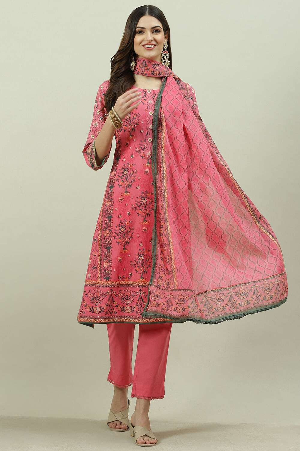 Pink Cotton Straight Kurta Slim Pant Suit Set image number 6