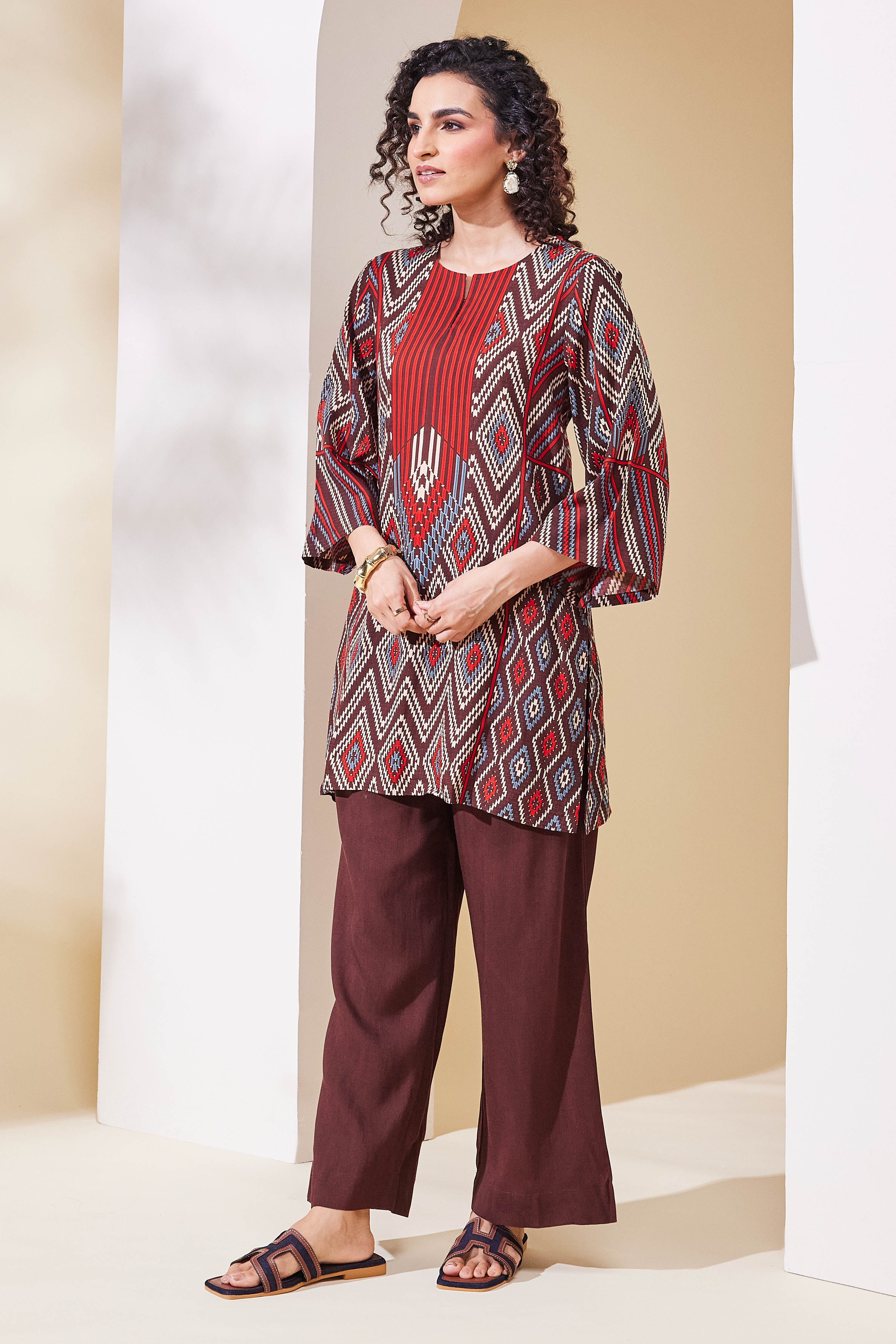 Brown Viscose Rayon Straight Kurta Pants Set image number 3