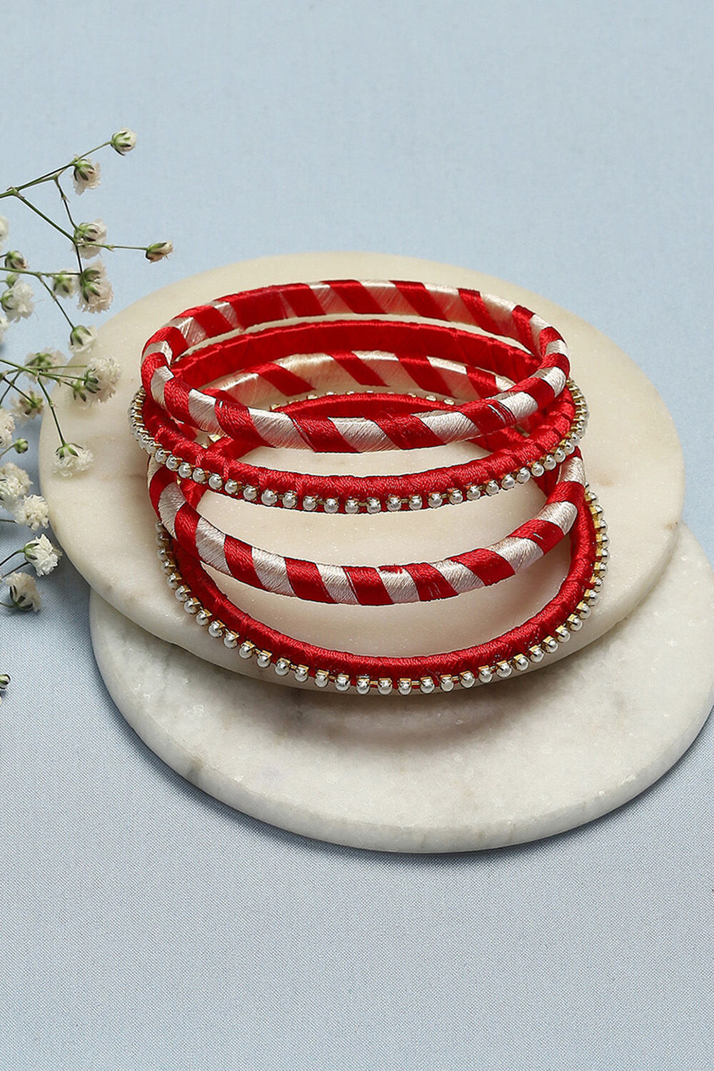 Red colour thread bangles shop