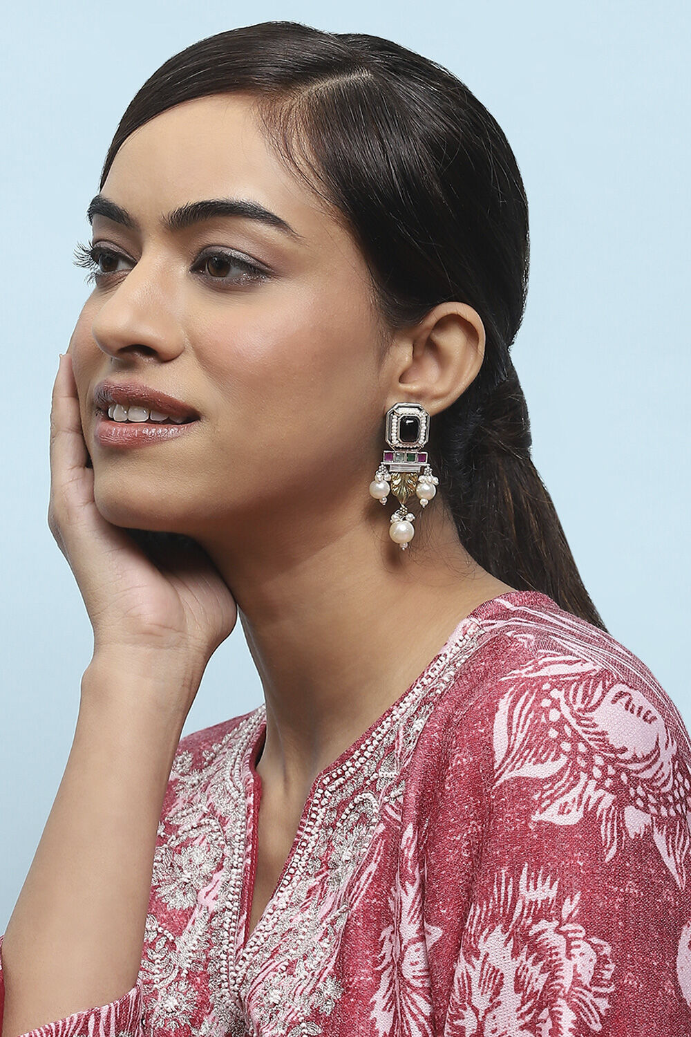 Black Stone Statement Earrings image number 1