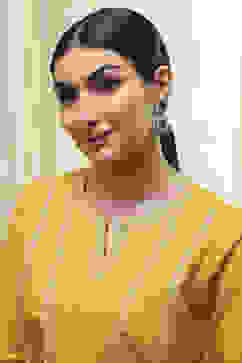 Green Alloy Drop & Danglers image number 3