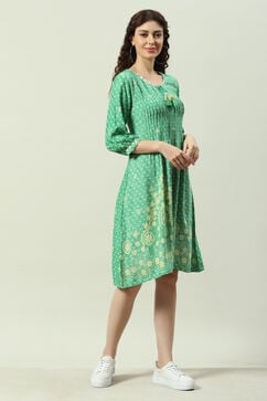 Green LIVA Flared Printed Dress image number 3
