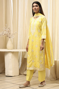 Yellow Cotton Silk Embroidered Straight Suit Set image number 3