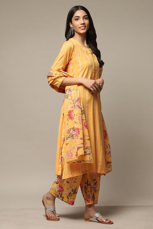 Mango Rayon Straight Kurta Palazzo Suit Set image number 6