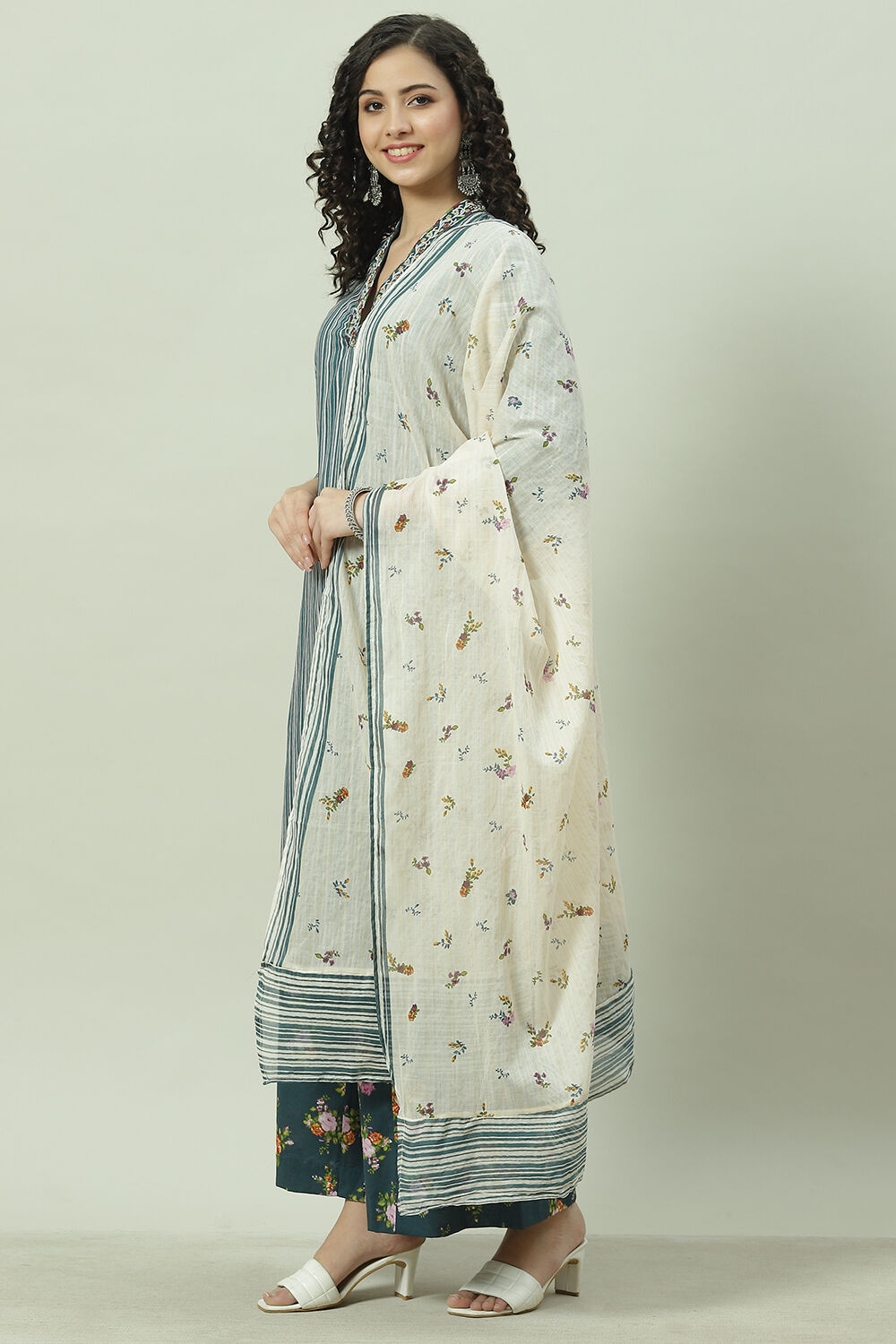 Blue Cotton Straight Kurta Palazzo Suit Set image number 5