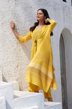 Yellow Cotton Blend Straight Jacket image number 6