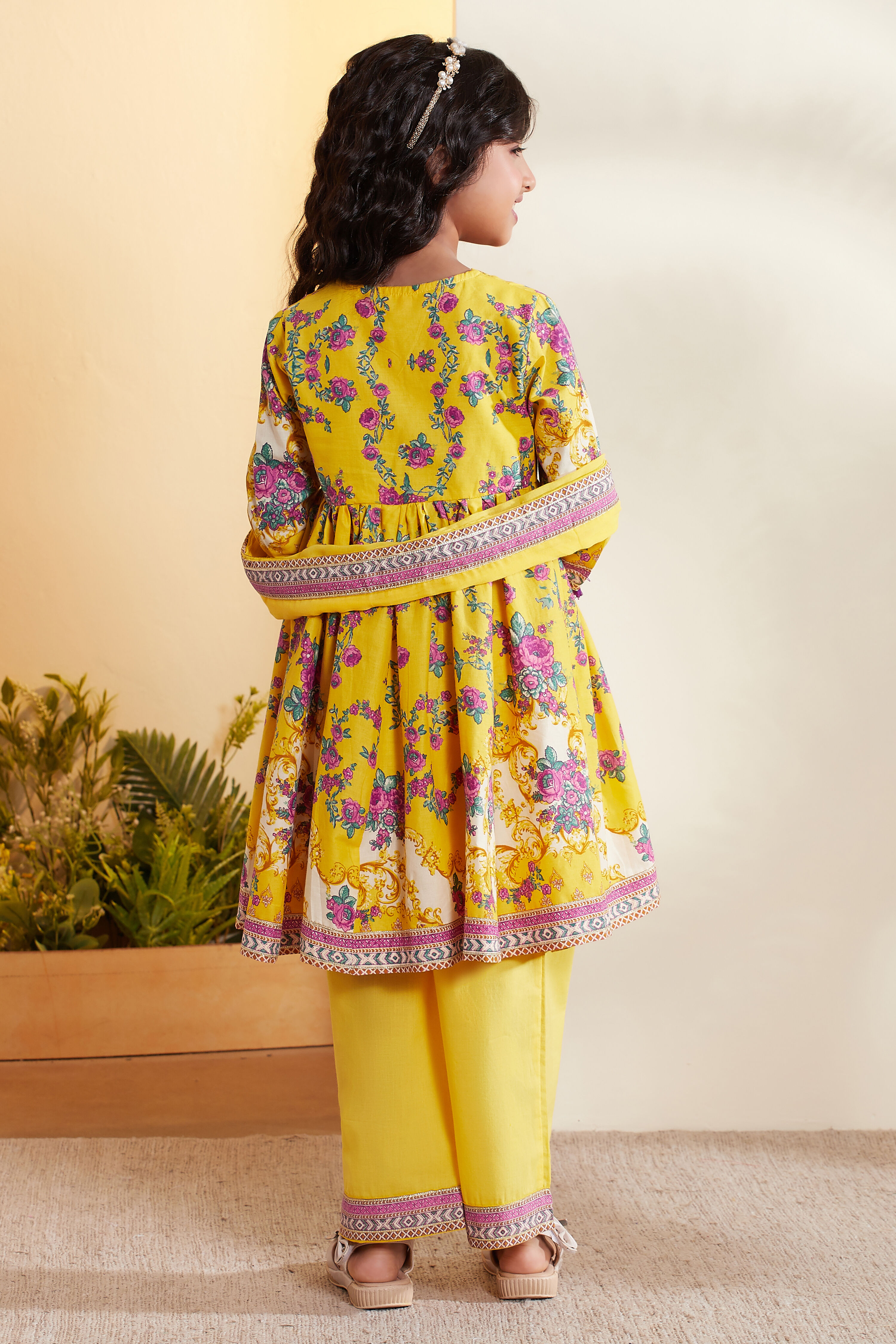 Yellow Cotton Floral Printed Anarkali Kurta Set image number 5