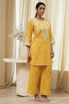 Yellow Cotton Embroidered Straight Kurta Set image number 5