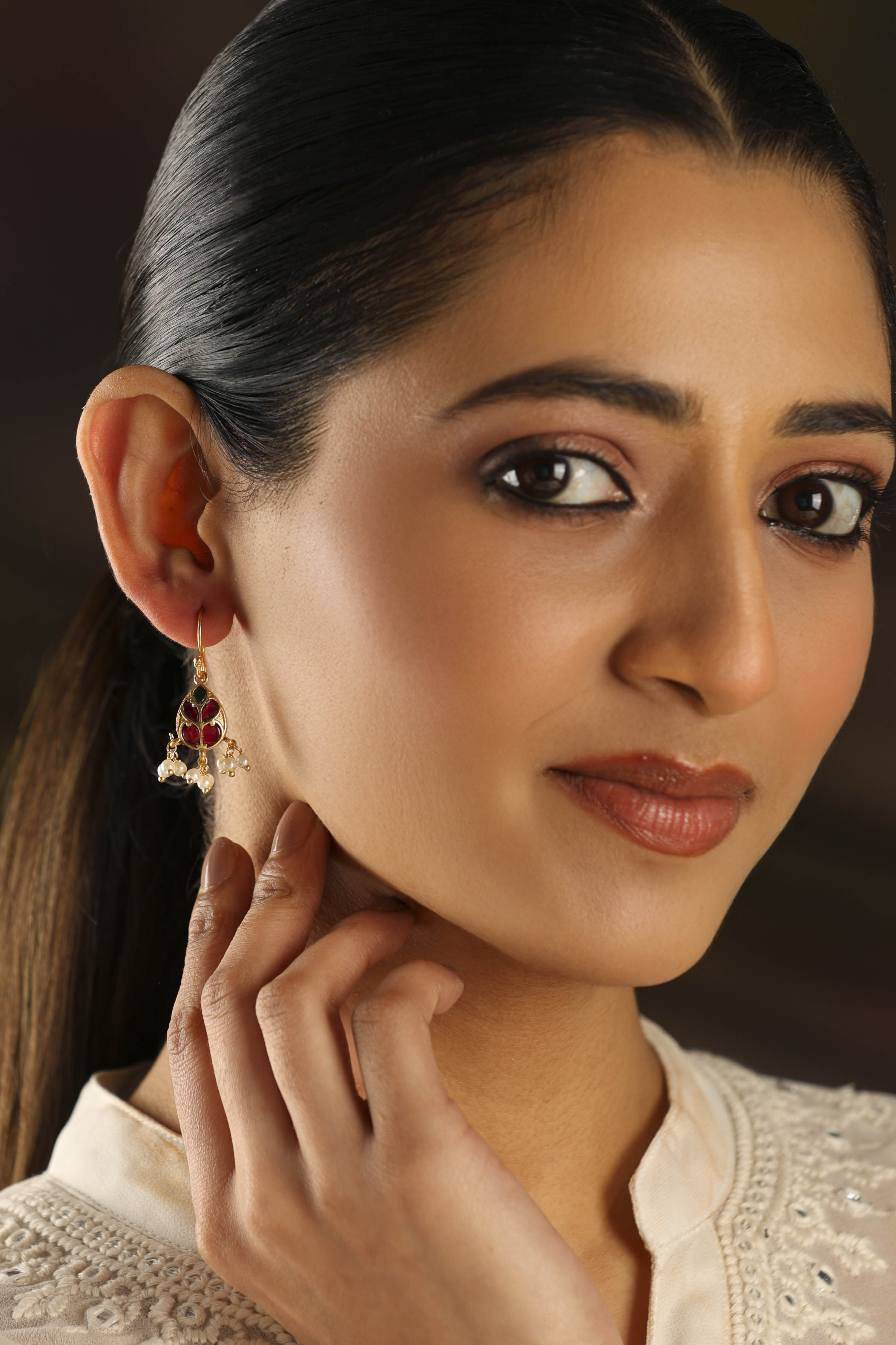 Dark Pink Stone Earrings image number 3