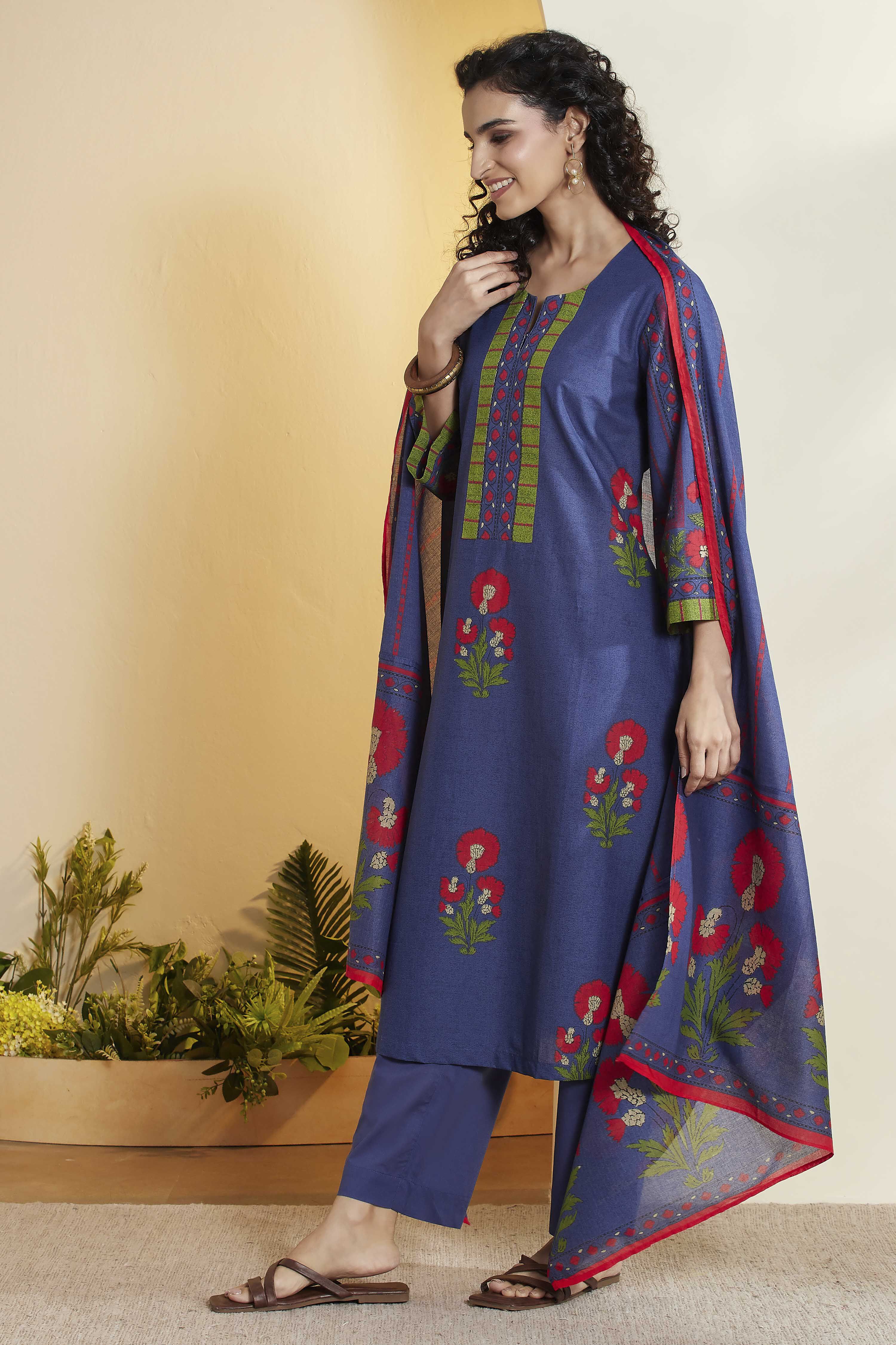 Blue Cotton Straight Suit Set image number 4
