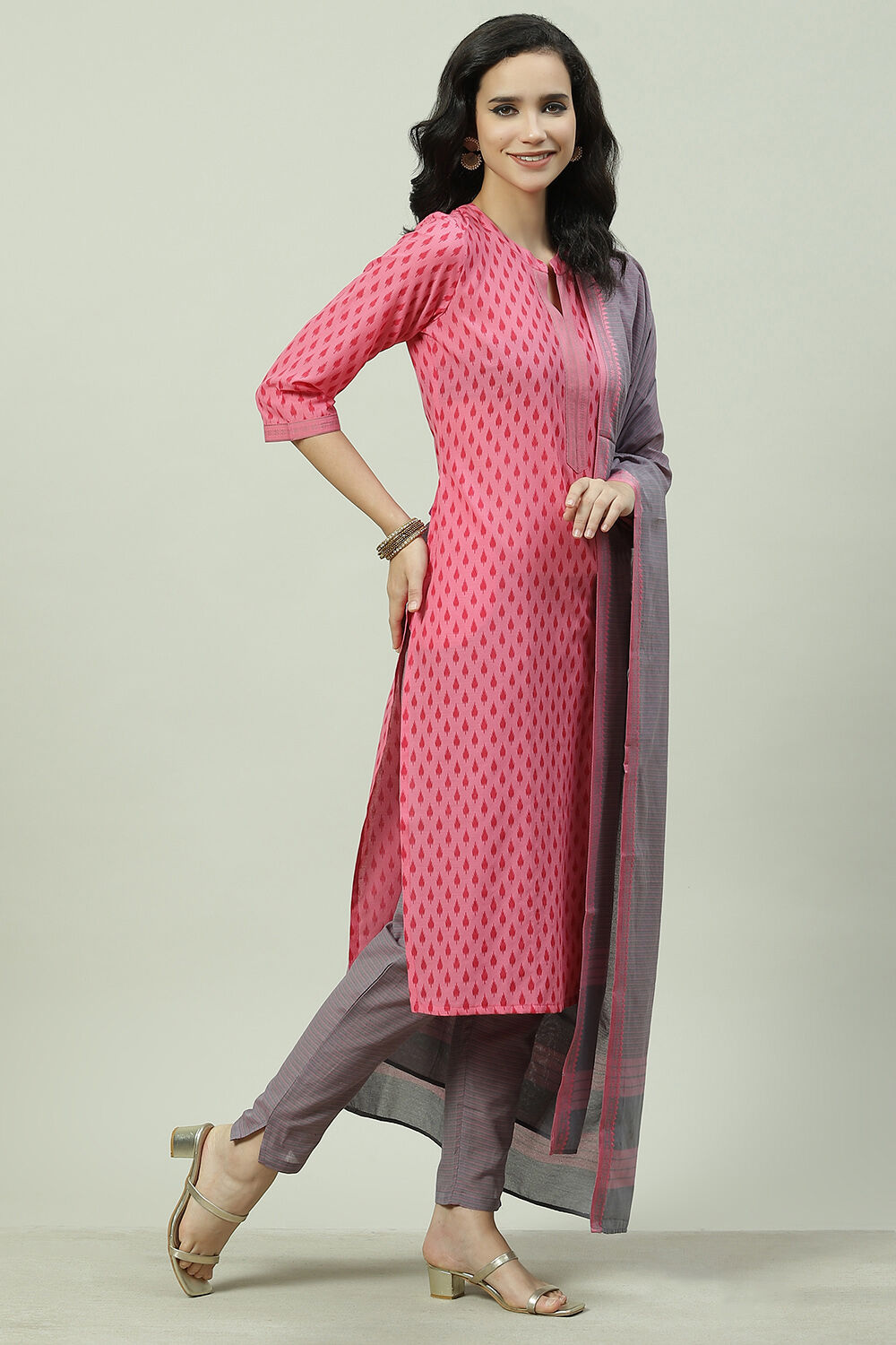 Pink Cotton Screen Print Unstitched Suit Set image number 6