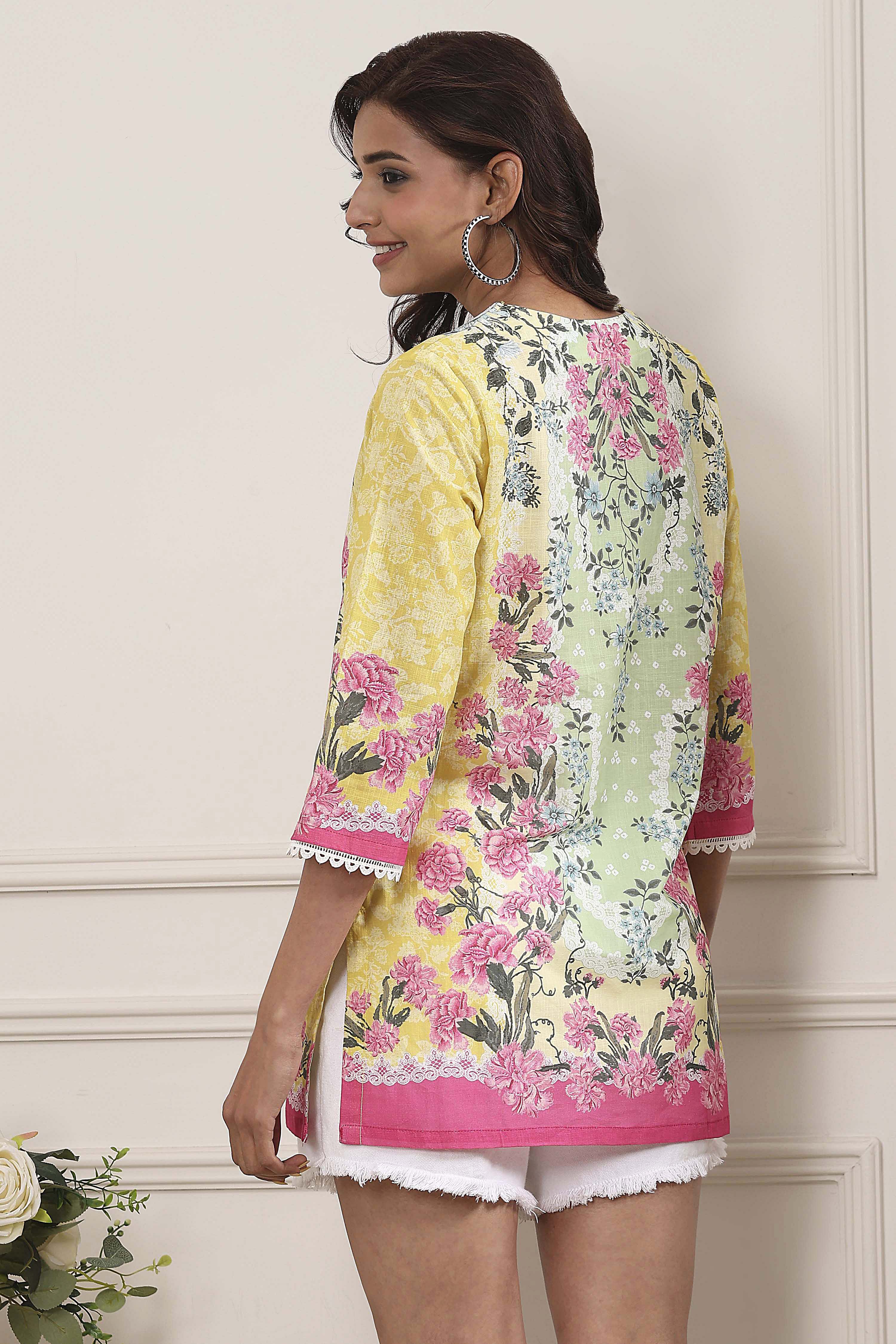 Yellow Cotton Printed Straight Short Kurta image number 3