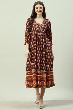 Brown LIVA Flared Printed Dress image number 4