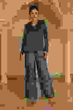 Emerald Green Art Silk Sequinned Co-ord Set image number 6