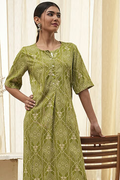 Lime Green and Beige Printed Straight Kurta Set image number 6