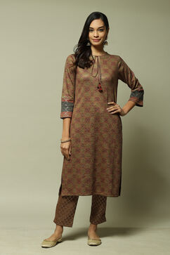 Deep Mustard Straight 2 Piece Set image number 6